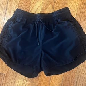 Girls Athleta shorts black
